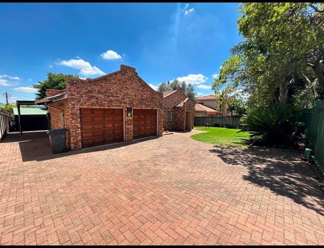 3 BEDROOM HOUSE FOR SALE IN HIGHVELD